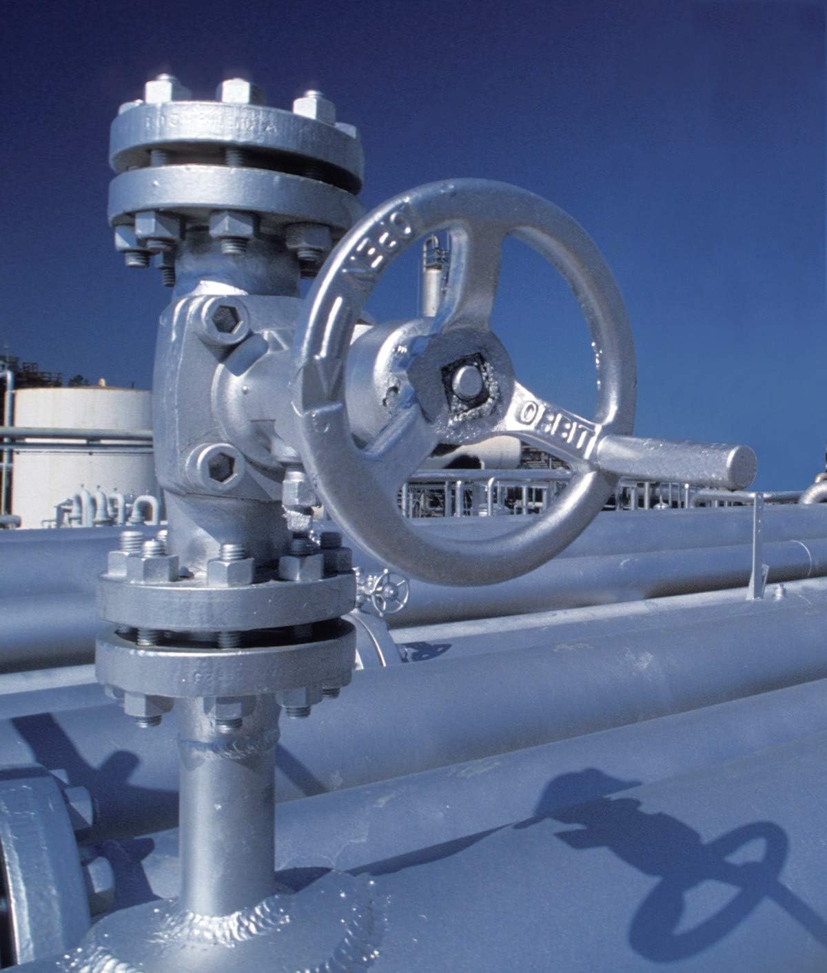 image:imageRustOleum Professional High Performance Gloss White Spray Paint Rust Prevention Corrosion Resistant Coating Industrial Maintenance Any Angle Spray Metal Equipment Protection 15 ozAluminum